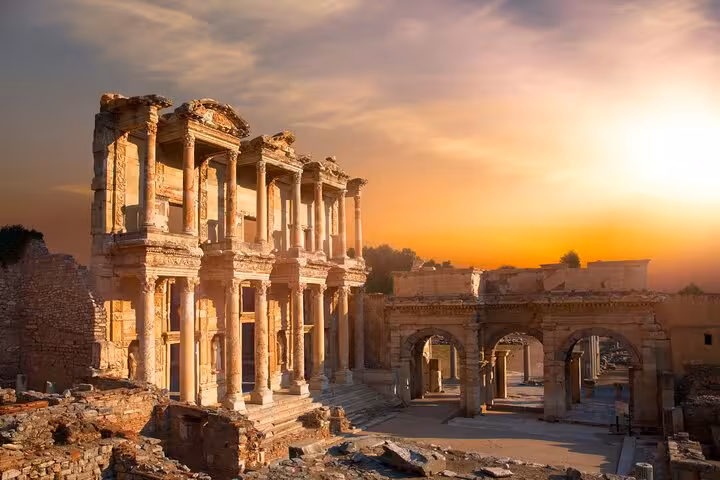 Library of Celsus at Ephesus at sunset, must-see stop on 5-day guided tour of Istanbul, Ephesus and Pamukkale