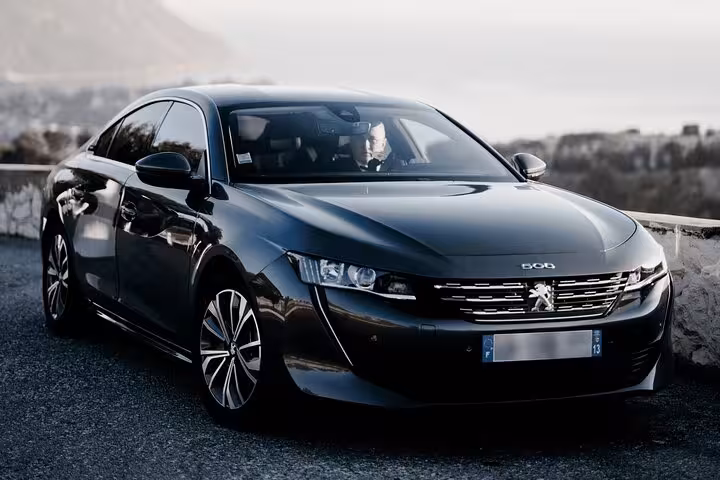 Private driver sedan for a Marseille sightseeing tour, comfortable door-to-door city and coastal transfers