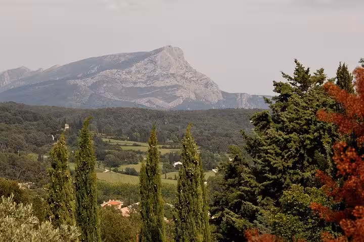 Mont Sainte-Victoire panorama near Aix-en-Provence, scenic stop on Cézanne and winegrowers wine tour