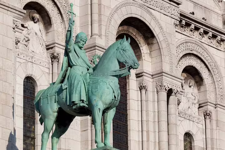 Equestrian statue at Sacré-Cœur Basilica, Montmartre clue spot on a self-guided scavenger hunt tour