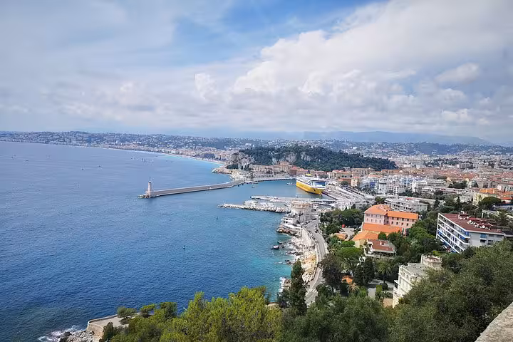 Panoramic view over Nice coastline and port from Castle Hill, scenic photo stop on private Nice Eze Monaco tour