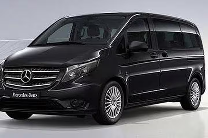 Private Mercedes Vito transfer from Fethiye to Izmir, comfortable air-conditioned VIP minivan service