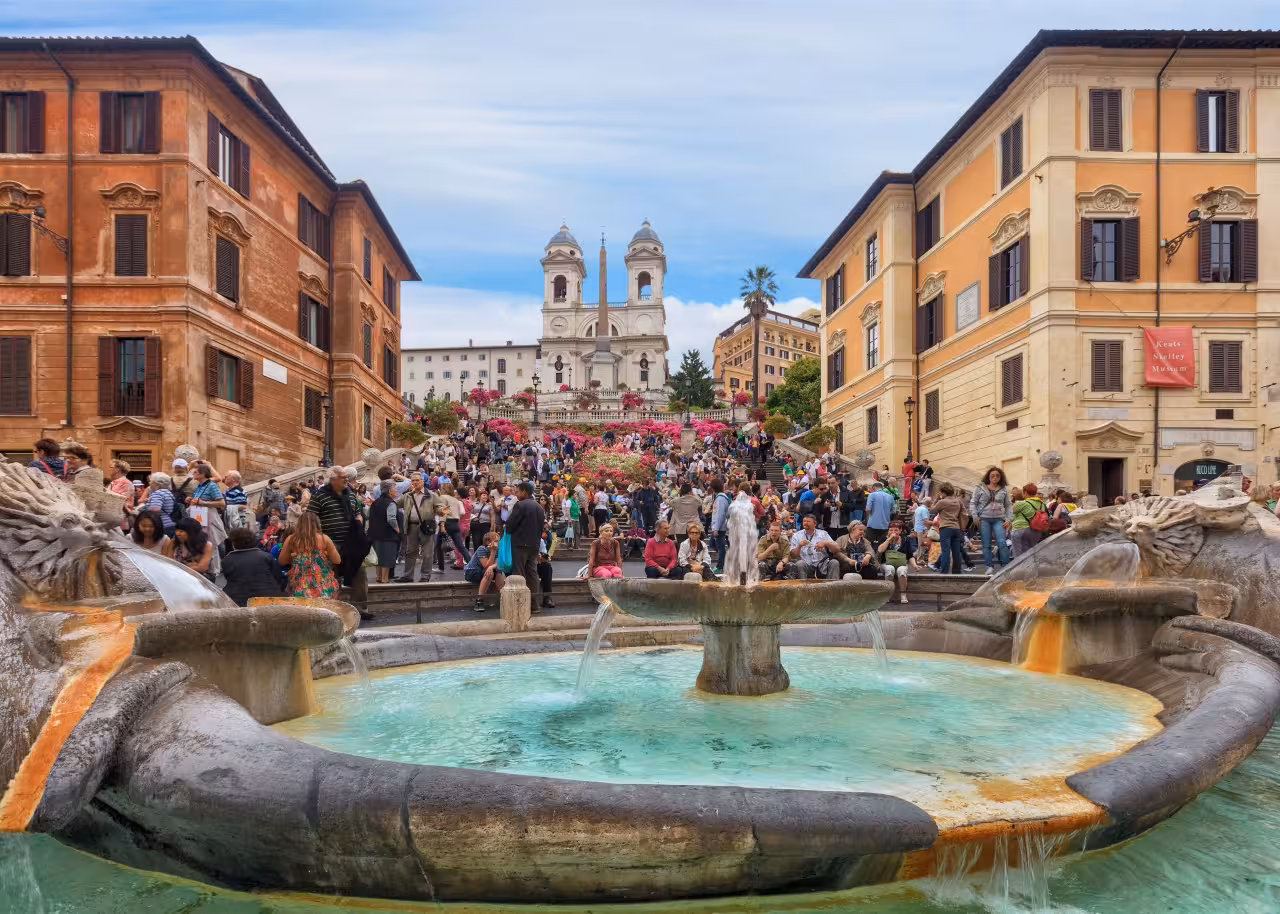 Spanish Steps and Barcaccia Fountain crowd, stop on Rome 1.5-hour historical city center golf cart tour