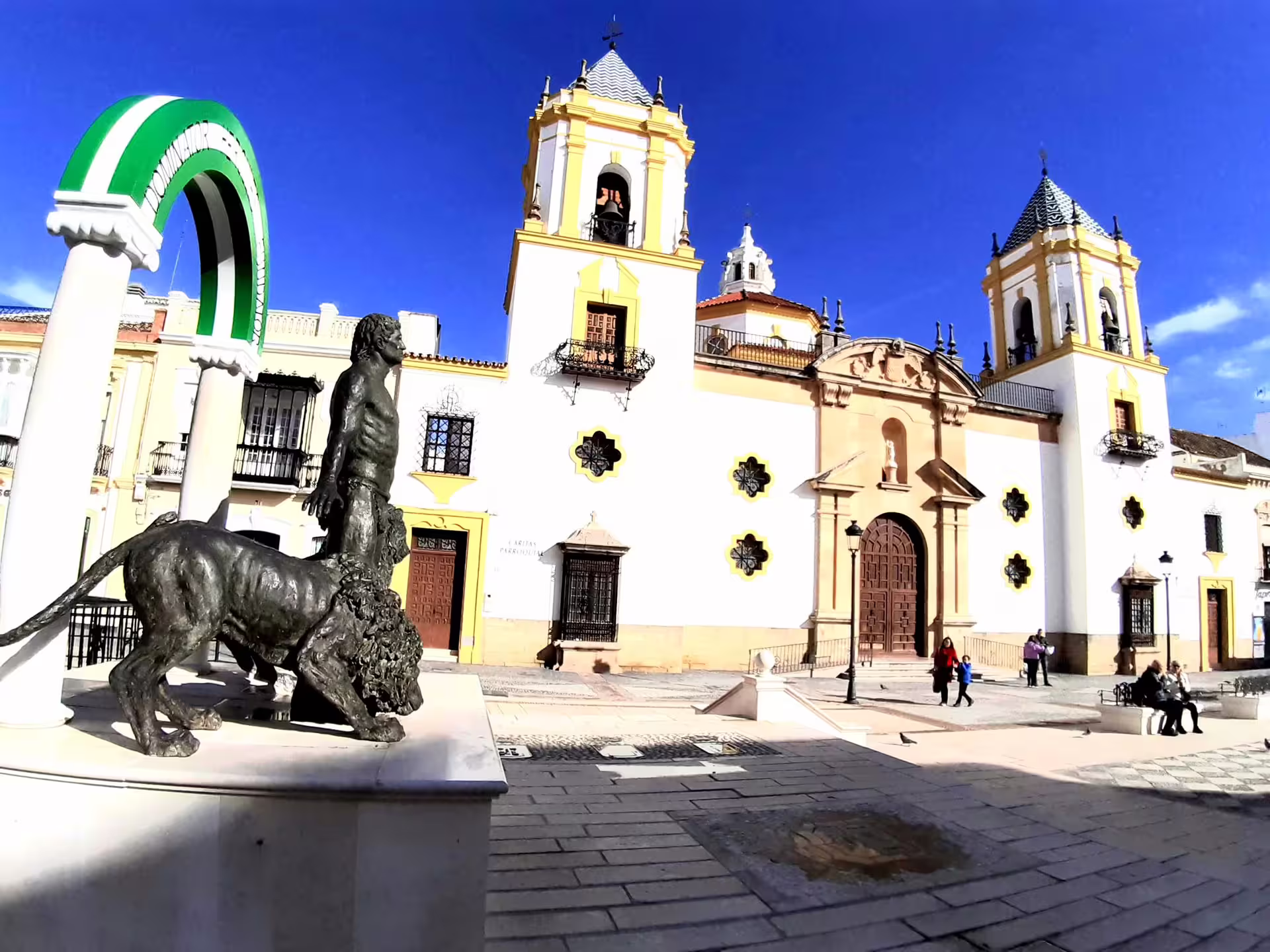 Ronda Santa Maria la Mayor church and bull statue on a private tour from Costa del Sol, Andalusia