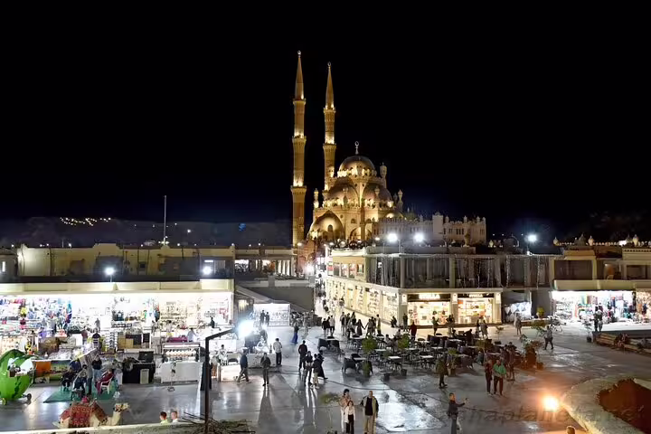 Night view of Al Sahaba Mosque and Old Market on Sharm El Sheikh VIP city tour with Egyptologist guide