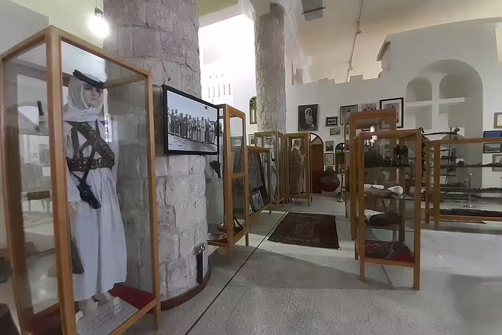 Explore traditional Arabic artifacts and historical displays at the Sheikh Faisal Museum, a cultural treasure in Qatar.