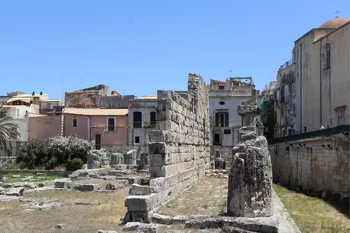 Ancient Greek ruins in Syracuse Ortigia, a key stop on the self-guided scavenger hunt highlights tour