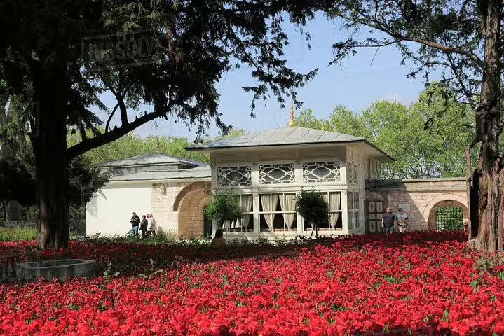 Topkapi Palace garden pavilion with red tulips in Istanbul, stop on Turkey Delights 10-day private guided tour