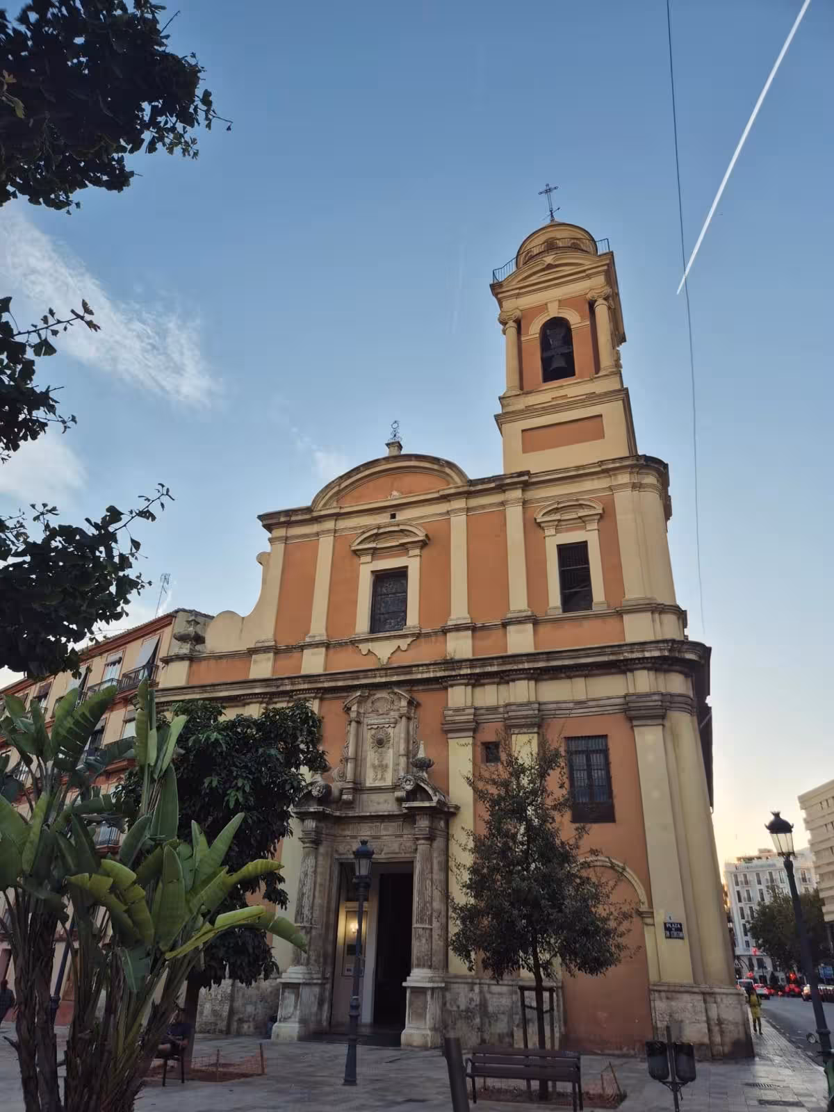 Baroque church facade in Valencia Old Town, key stop on the audio guided City Quest scavenger hunt