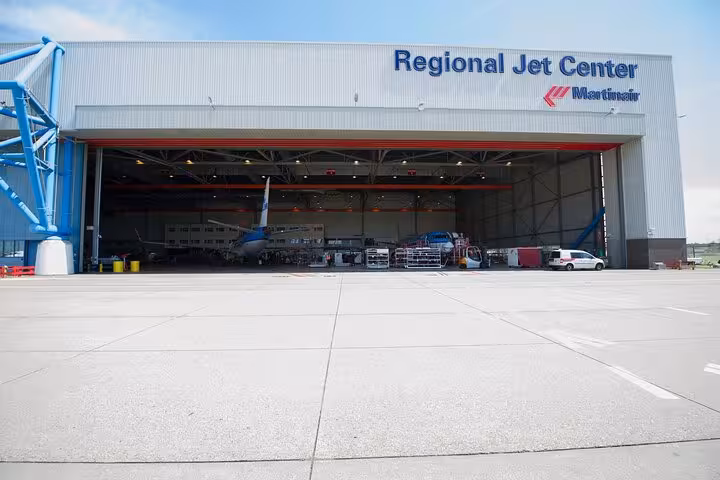 Regional Jet Center hangar at Amsterdam Schiphol, ideal VIP airport arrival transfer and private pickup