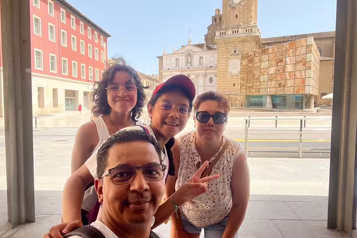 Group selfie at Plaza del Pilar, Zaragoza, starting a self-guided scavenger hunt and sights tour