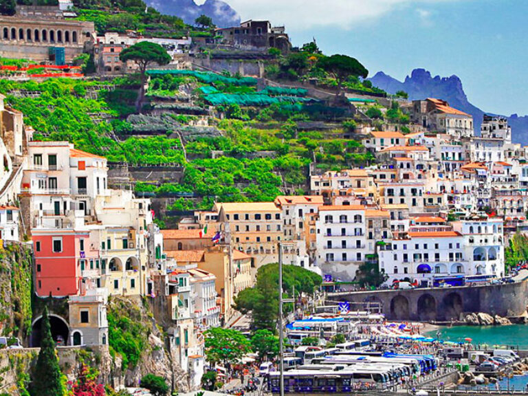 Discover the Amalfi Coast's captivating blend of seaside charm and mountain splendor. Embrace the beauty of the Tyrrhenian Sea and Lattari Mountains while exploring quaint towns like Amalfi and the relaxed ambiance of Positano. Experience authentic Italian living amidst breathtaking views.