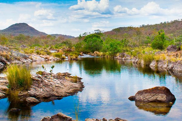 Attractions-in-Chapada-Dos-Veadeiros: Chapada dos Veadeiros, located in Brazil's state of Goiás, is renowned for stunning landscapes, clear rivers, and unique fauna and flora. Its national park, covering 65,514 hectares, is a major attraction.