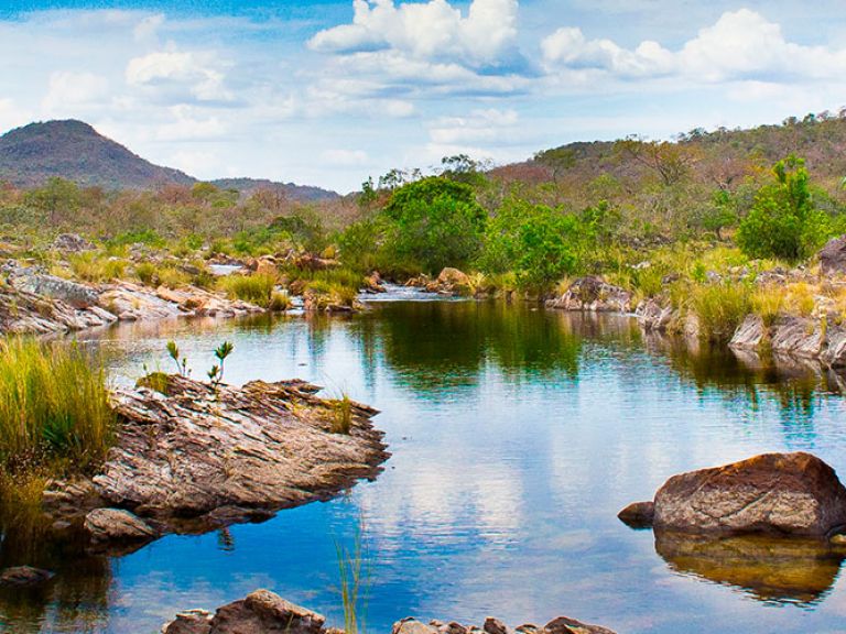 Attractions-in-Chapada-Dos-Veadeiros: Chapada dos Veadeiros, located in Brazil's state of Goiás, is renowned for stunning landscapes, clear rivers, and unique fauna and flora. Its national park, covering 65,514 hectares, is a major attraction.
