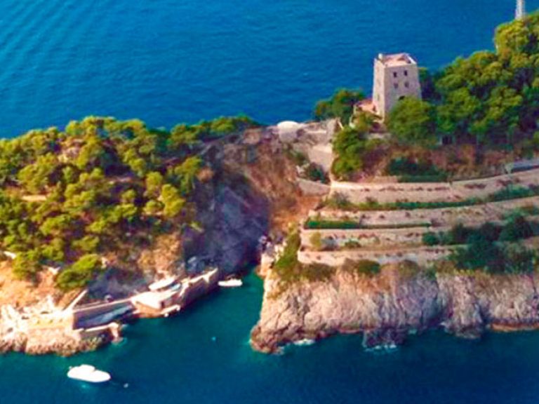 Li Galli Island, located off the Amalfi Coast, is a hidden gem with turquoise waters and breathtaking views. Join a boat tour and enjoy swimming, snorkeling, and relaxation on the private island. Legend has it that the sirens of Greek mythology lived here, adding to the island's mystical allure.