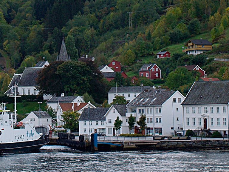 Attractions-in-Utne: Utne is a picturesque village located in the beautiful Hardanger region of Norway. The village is known for its stunning scenery, with the Folgefonn peninsula and the Sørfjorden being some of the highlights.