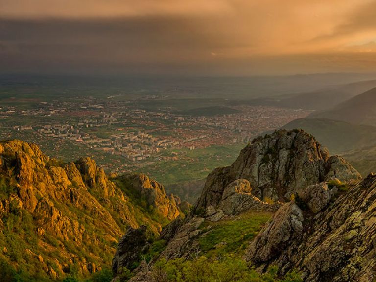 Discover the enchanting Blue Stones Nature Park in Sliven, Bulgaria—a favorite among locals and tourists. Explore nature trails, serene lagoons, and mesmerizing waterfalls in this biodiverse haven. Reconnect with nature in one of Sliven's top-rated parks.