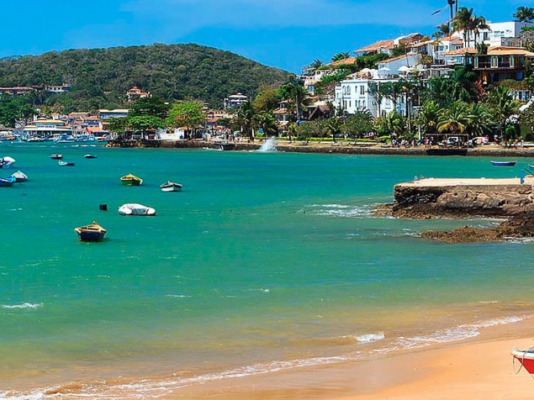 Búzios, Brazil, is famed for its turquoise waters, white sand beaches, and vibrant nightlife. Offering surfing, snorkeling, and hiking, it's a must-visit destination for tourists seeking scenic beauty and lively atmosphere.