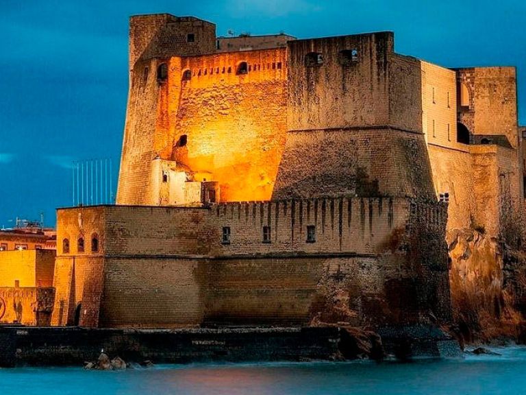 Castel dell'Ovo: Naples' ancient fortress, nestled on a rocky promontory, boasts captivating history and mesmerizing legends. Dating back to the 6th century, it offers breathtaking vistas of the Bay of Naples and holds a prominent place among Italy's oldest fortifications.