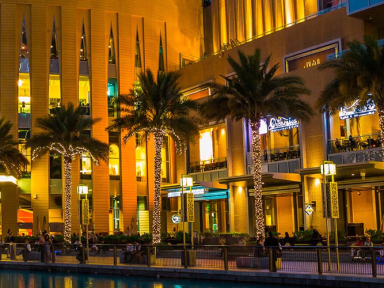 Dubai Mall, one of the world's largest shopping hubs, sits in Dubai's heart, boasting diverse shopping, dining, and entertainment options for a perfect day out.
