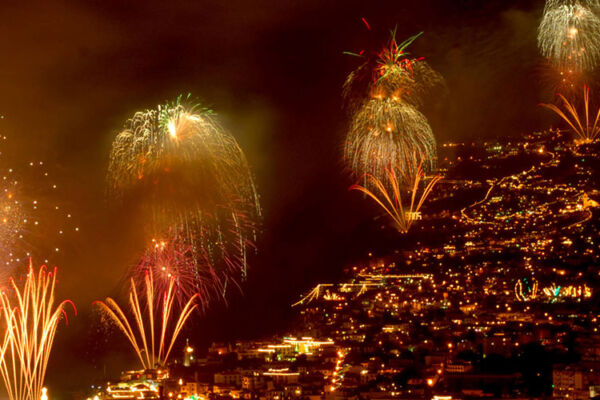 Madeira Island's firework tradition traces to the 17th century, with bonfires illuminating homes on New Year’s Eve. In the 18th century, the English introduced rockets to welcome the New Year.