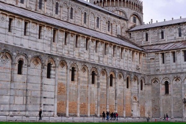 Discover the iconic Leaning Tower of Pisa in Italy, a fascinating architectural wonder with a famous tilt of more than five degrees. This bell tower's unique lean has made it a globally recognized landmark.