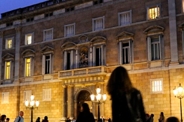 The Palacio de la Generalitat in Barcelona serves as a historical and architectural landmark, being the longstanding seat of the Catalan government. Visitors can marvel at its grand halls, ornate chambers, and stunning courtyards. A must-see attraction for any traveler.