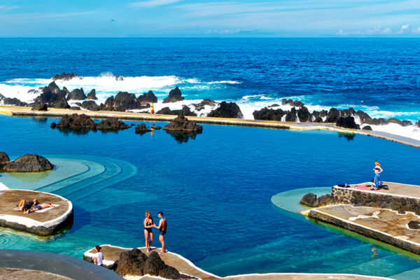 Porto Moniz is an attraction for thousands of national and foreign tourists, not only for its beauty and peculiar origin but also for its magnificent conditions.