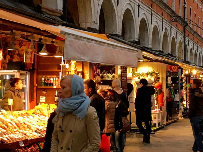 Rialto, Venice farmers market