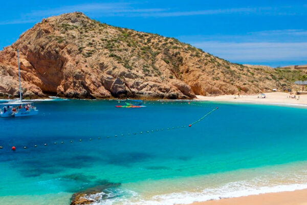 In Baja California Sur's Los Cabos, Santa Maria Cove offers crystal-clear waters, protected from strong winds and waves. Ideal for relaxation, swimming, snorkeling, and diving, you can view a myriad of fish species in this serene locale.