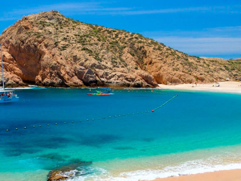 In Baja California Sur's Los Cabos, Santa Maria Cove offers crystal-clear waters, protected from strong winds and waves. Ideal for relaxation, swimming, snorkeling, and diving, you can view a myriad of fish species in this serene locale.