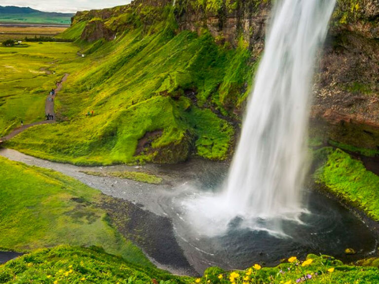 Seljalandsfoss Waterfall