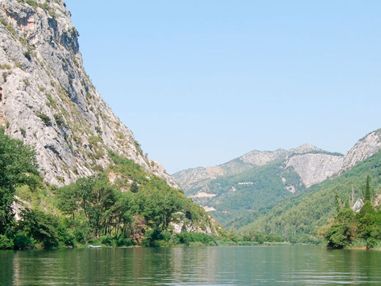 Discover the allure of Croatia's beloved Cetina River! Ideal for swimming, fishing, canoeing, and rafting, it promises thrilling water sports amidst breathtaking scenery. Brave a bungee jump for an adrenaline rush!