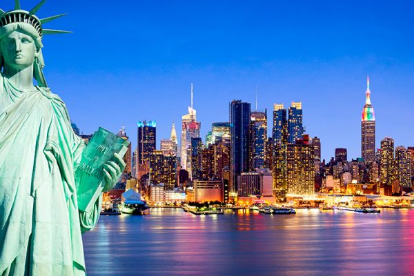 New York City Panorama: The Statue of Liberty, the Empire State, the Hollywood sign, the neon of Las Vegas, the Golden Gate and the White House have been global icons for a long time, and are known to everyone, even those who have never visited the United States of America.
