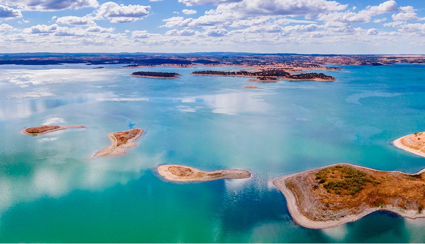 Alqueva-Dam-artificial-Lake