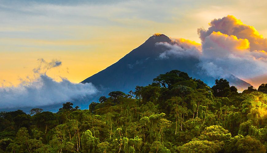 Central America is the southern portion of the continent of North America. Central America is a wonderful natural bridge that connects North America with South America and is made up of 7 countries: Belize, Honduras, Guatemala, Nicaragua, El Salvador, Costa Rica and Panamá.