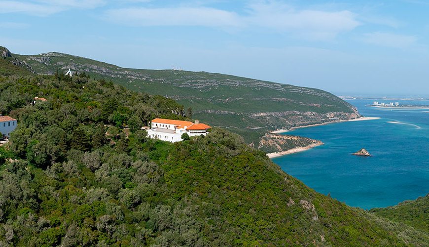 The Arrábida region, located 30 minutes from Lisbon, is a surprise for all visitors. After crossing the Tagus River and before reaching the Sado River, the mountains, the sea and the land come together in these three magical and enchanting places.