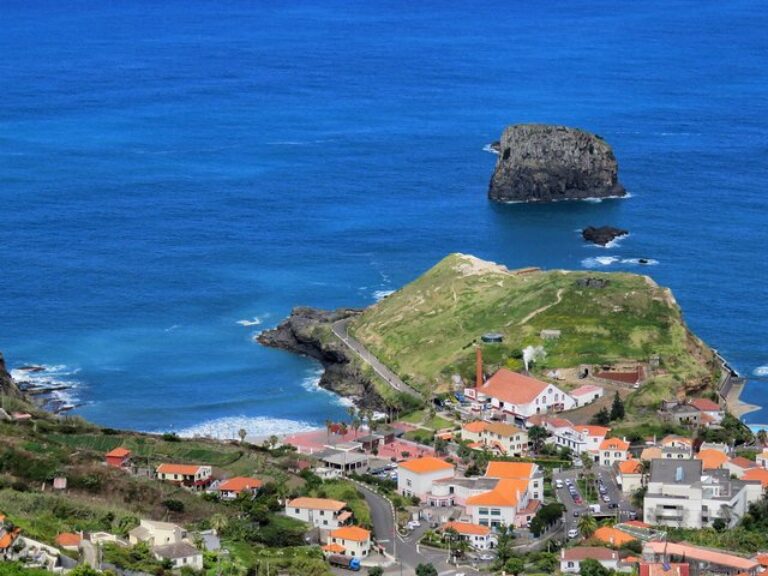 Northeast Santana Traditional Houses 4×4 Safari Full-Day Tour - Explore the NorthEast of Madeira Island. We will take you...