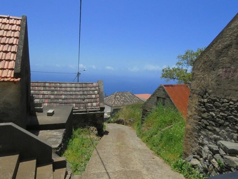 Craters Of Fire - 4x4 Full-day Tour: Discover an amazing part of Madeira Island on this full-day tour. Explore the Craters of Fire in a 4x4 by taking old roads to southwest of Campanário. Enjoy a thrilling ride through the wilderness to discover uncharted parts of the island.
