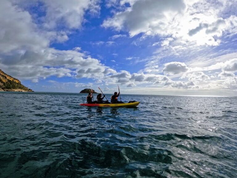 Kayak Adventure Arrábida - Get ready for a full day adventure to explore Arrábida Natural Park. We sail along an untouched...