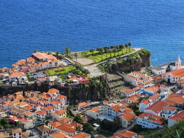 Embark on a thrilling Cabo Girão Sea Cliff and Mountains 4WD Experience, where breathtaking landscapes and unforgettable moments await. Immerse yourself in the natural wonders of Madeira Island as you journey through lush fields, walk on the skywalk glass floor at Cabo Girão sea cliff, and explore stunning viewpoints that offer panoramic views of the island's central massif peaks.