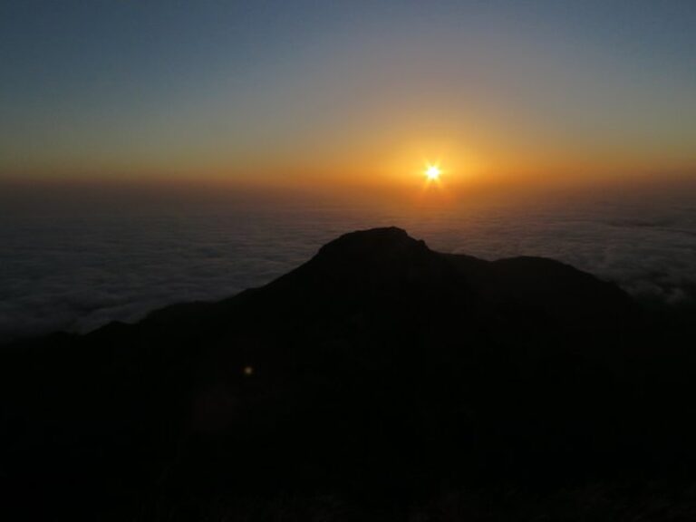 Pico Ruivo Sunrise Hike and 4×4 Island Tour from Funchal - Enjoy the beautiful Madeira Sunrise from the highest Madeira...