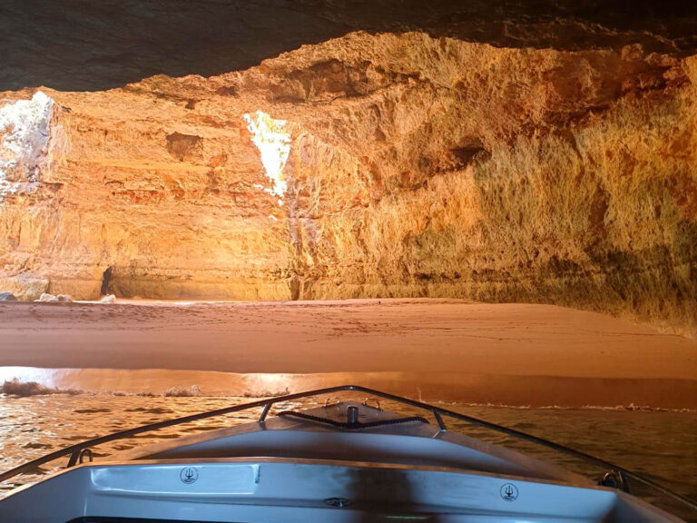 Private Benagil Cave Tour From Armação De Pêra.
