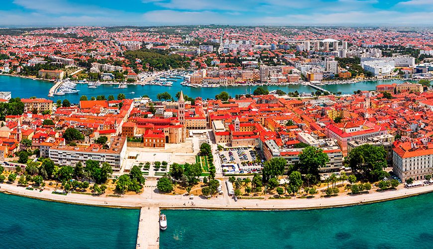 Embark on a journey of discovery in Dalmatia - Zadar, where ancient history blends seamlessly with breathtaking landscapes. Located on Croatia's stunning Adriatic coast, this region offers an unforgettable experience for every traveler.