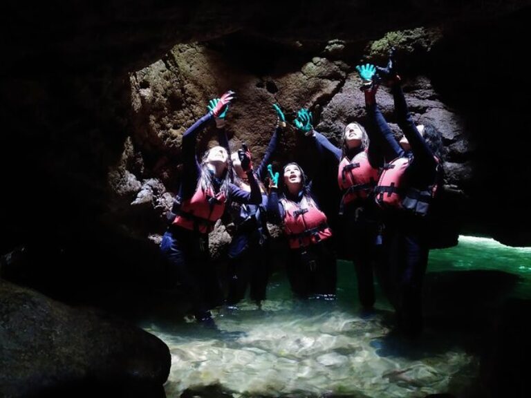 Kayak Adventure Arrábida - Get ready for a full day adventure to explore Arrábida Natural Park. We sail along an untouched...