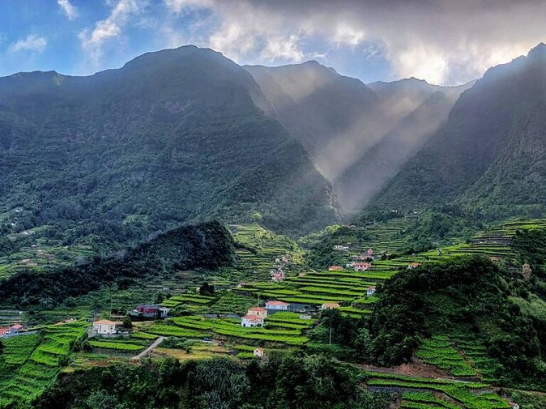 Porto Moniz 4×4 West tour - Starting with pickup from your hotel or accommodation, climb aboard for a ride to Serra d'Água...