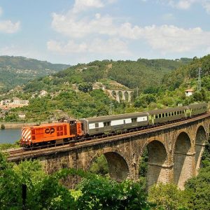 Boat Trip To Régua Through The Douro Valley With Breakfast And Lunch - Let yourself be amazed with the charms of the Douro...