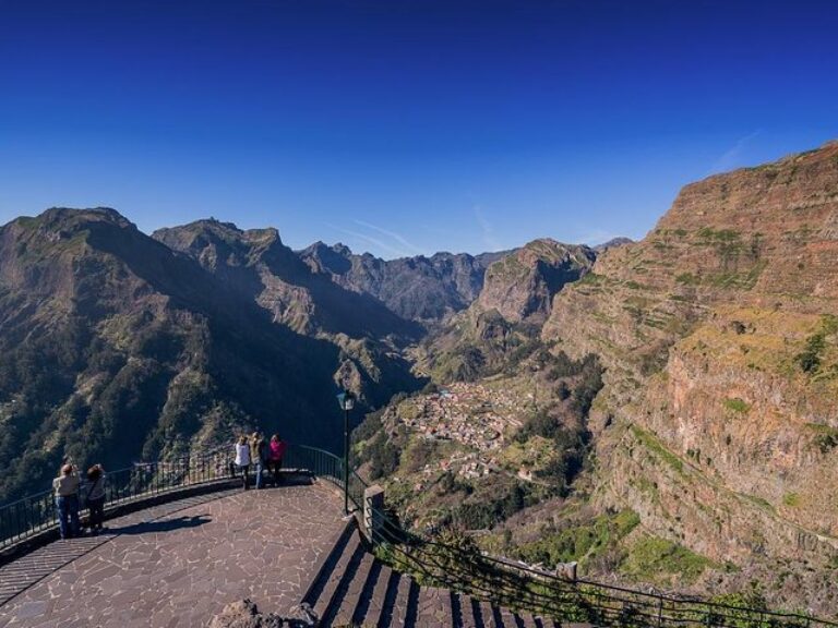 Corral Of The Nuns - Curral das Freiras is a small village, surrounded by huge mountains, in the heart of the Island.