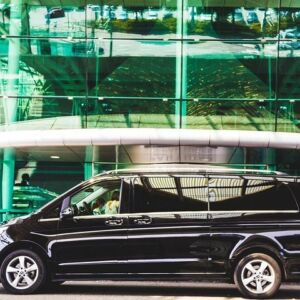 Porto Private Airport Arrival Transfer - Enjoy a comfortable transfer from Porto airport to the city. Avoid the stress of...