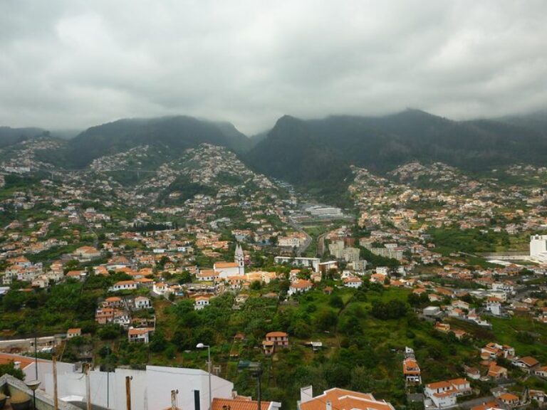 Corral Of The Nuns - Curral das Freiras is a small village, surrounded by huge mountains, in the heart of the Island.